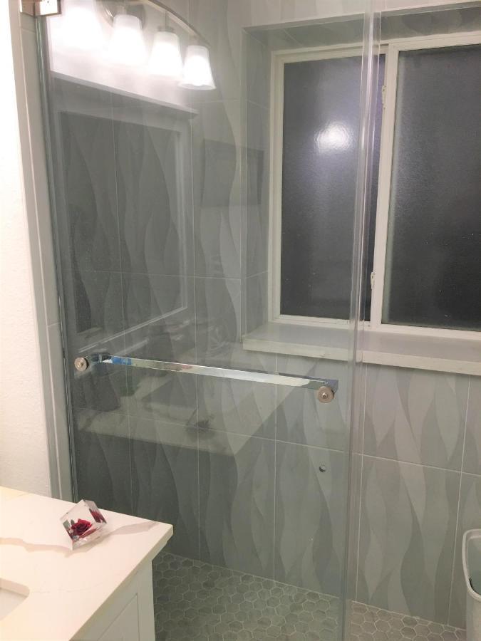 Lakefront Retreat House Sumner Екстериор снимка