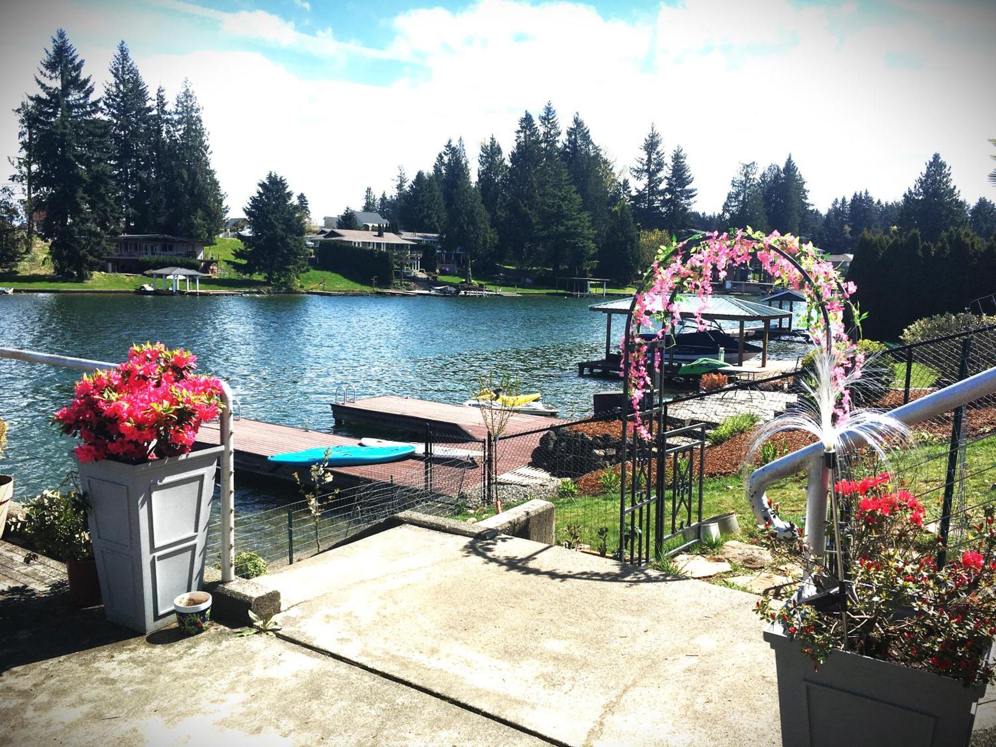 Lakefront Retreat House Sumner Екстериор снимка
