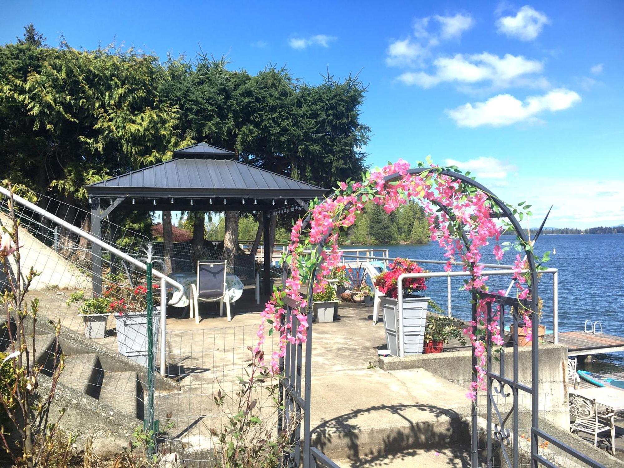 Lakefront Retreat House Sumner Екстериор снимка